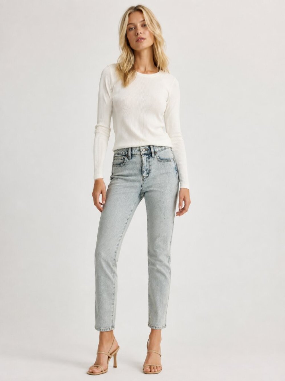 2/$30 White House Black Market High Rise Straight Leg Jeans Stone Wash 0 #A0718